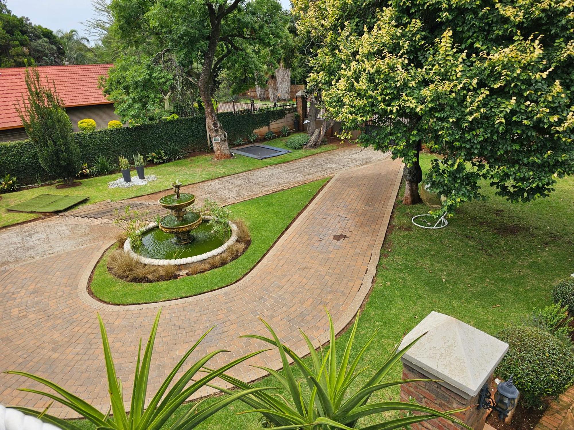 Castle Home Centurion Exterior photo